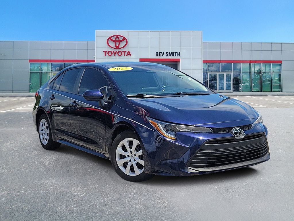 2025 Toyota COROLLA LE