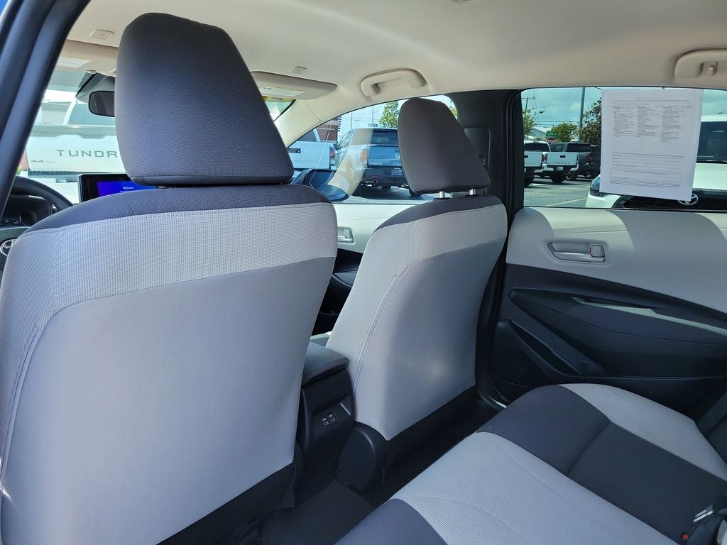 2025 Toyota COROLLA LE