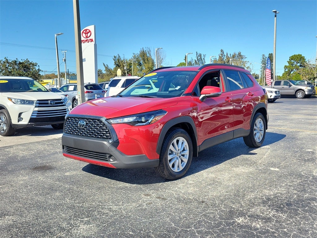 2024 Toyota Corolla Cross LE