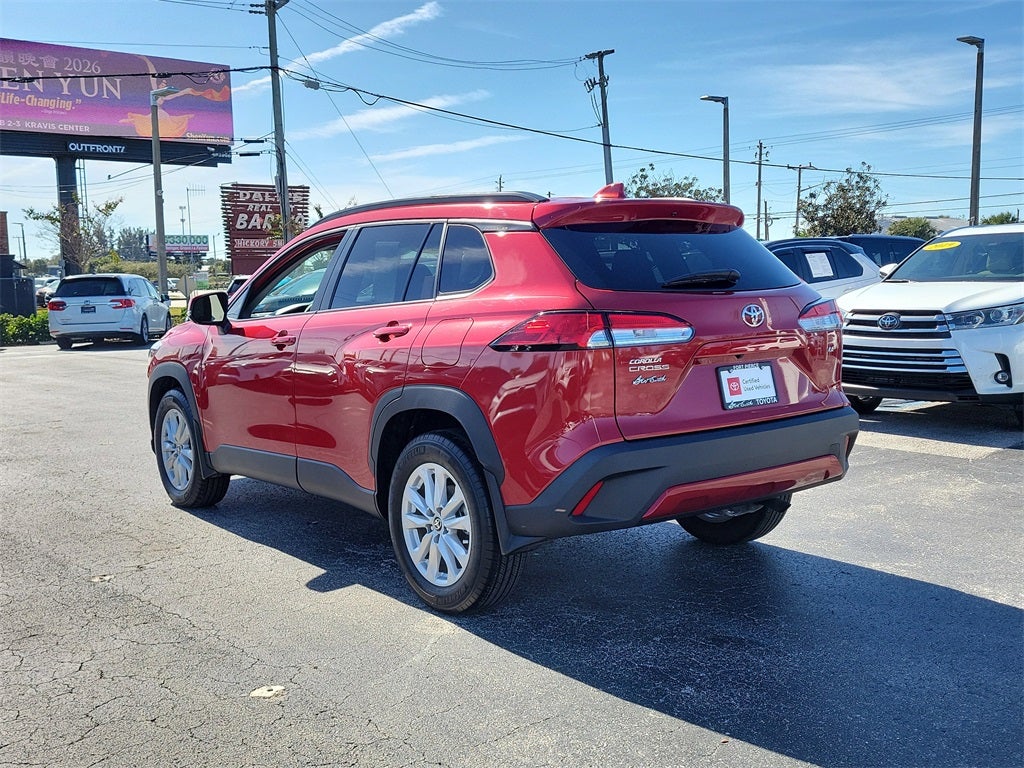 2024 Toyota Corolla Cross LE