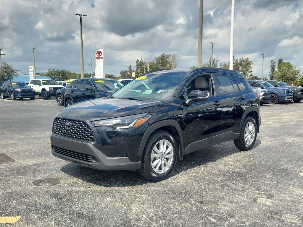 2024 Toyota Corolla Cross LE