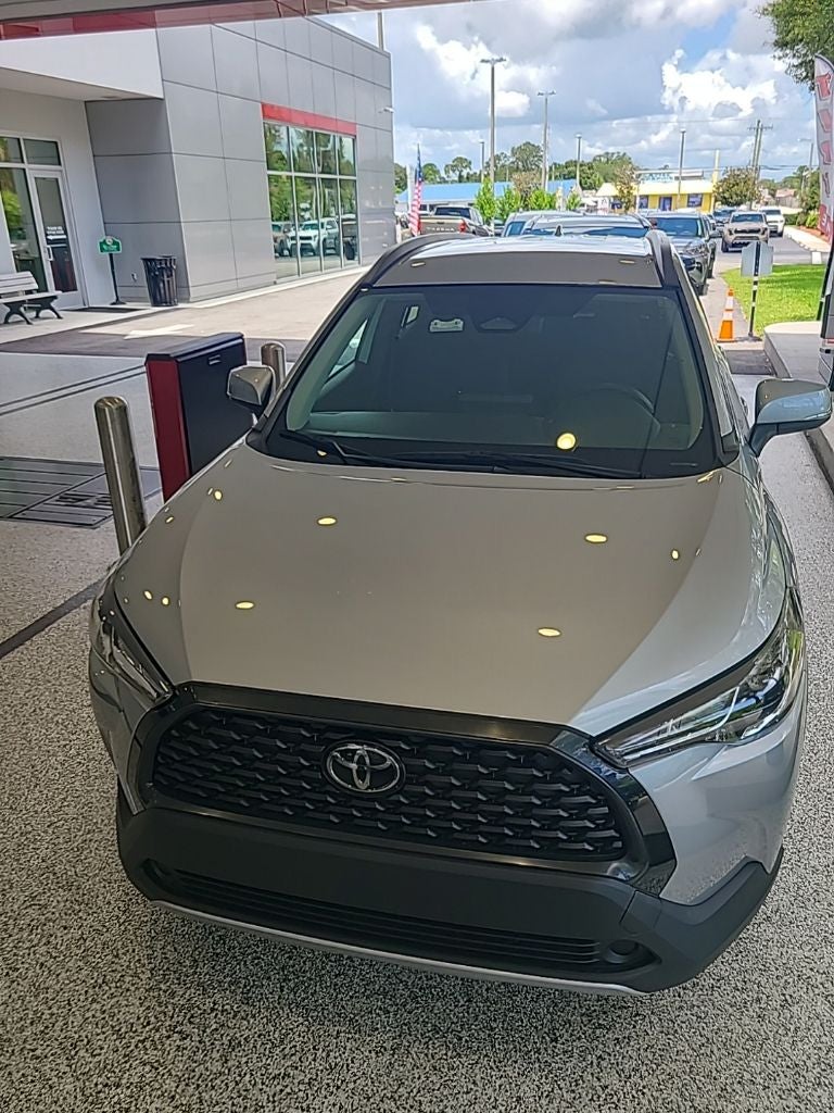2024 Toyota Corolla Cross LE