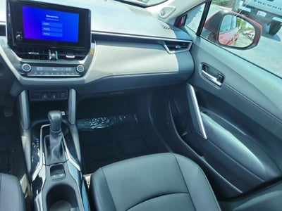 2023 Toyota Corolla Cross XLE