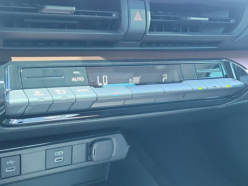 2026 Toyota PRIUS SE SE