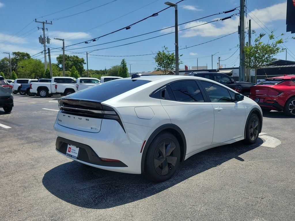 2026 Toyota PRIUS SE SE