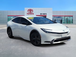 2026 Toyota Prius Plug-In Hybrid SE