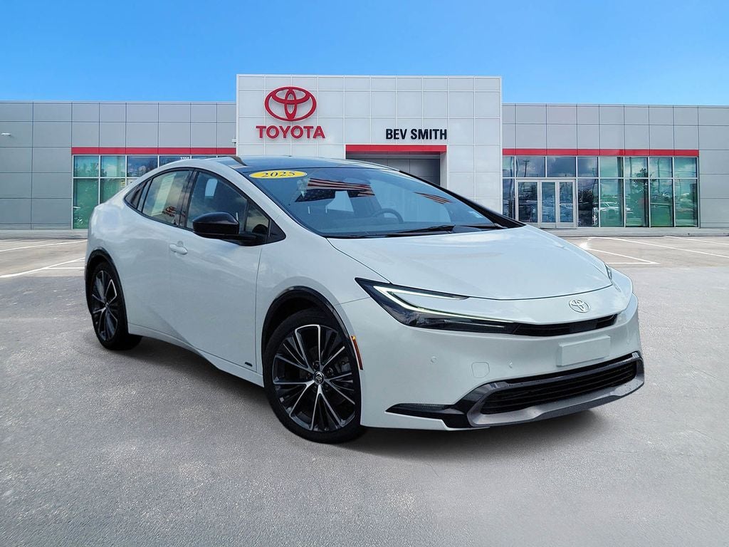 2025 Toyota Prius Limited AWD's photo