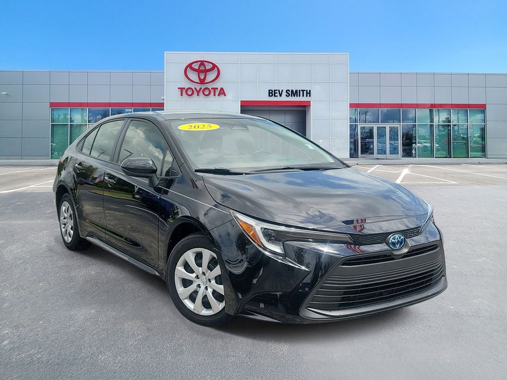 2025 Toyota Corolla Hybrid LE