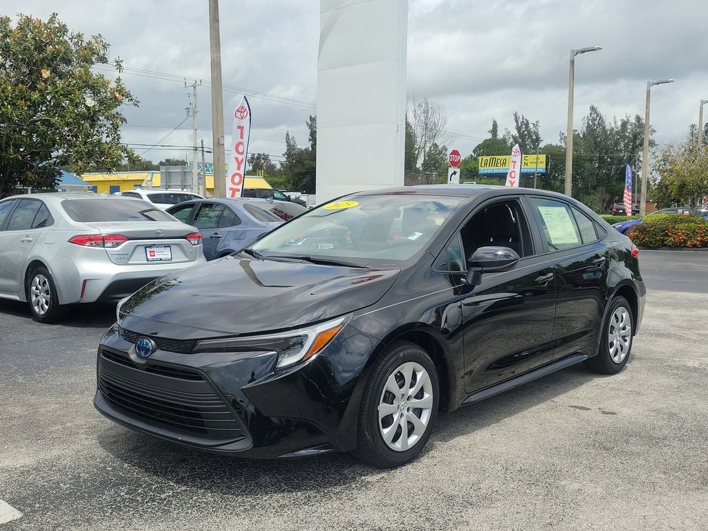 2025 Toyota Corolla Hybrid LE