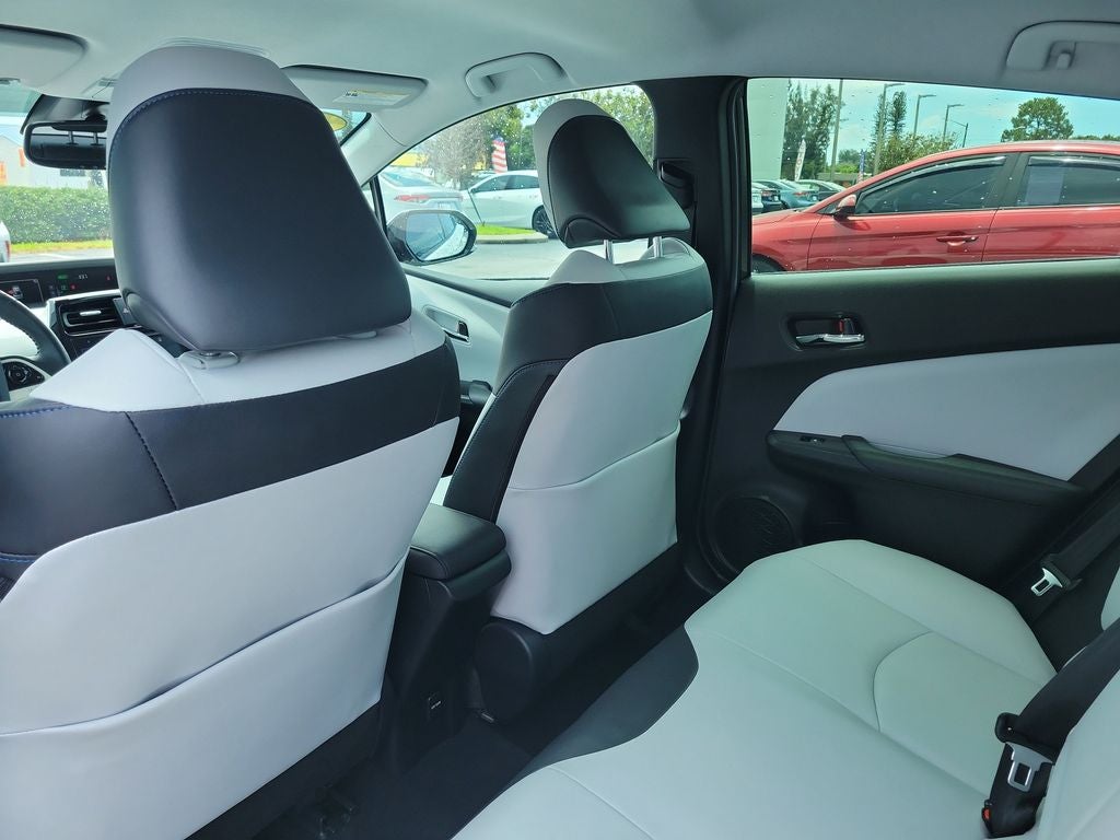 2017 Toyota Prius Four Touring