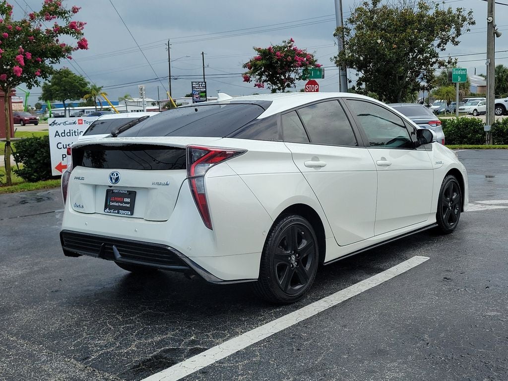 2017 Toyota Prius Four Touring