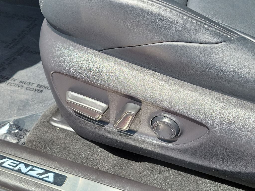 2023 Toyota Venza Nightshade
