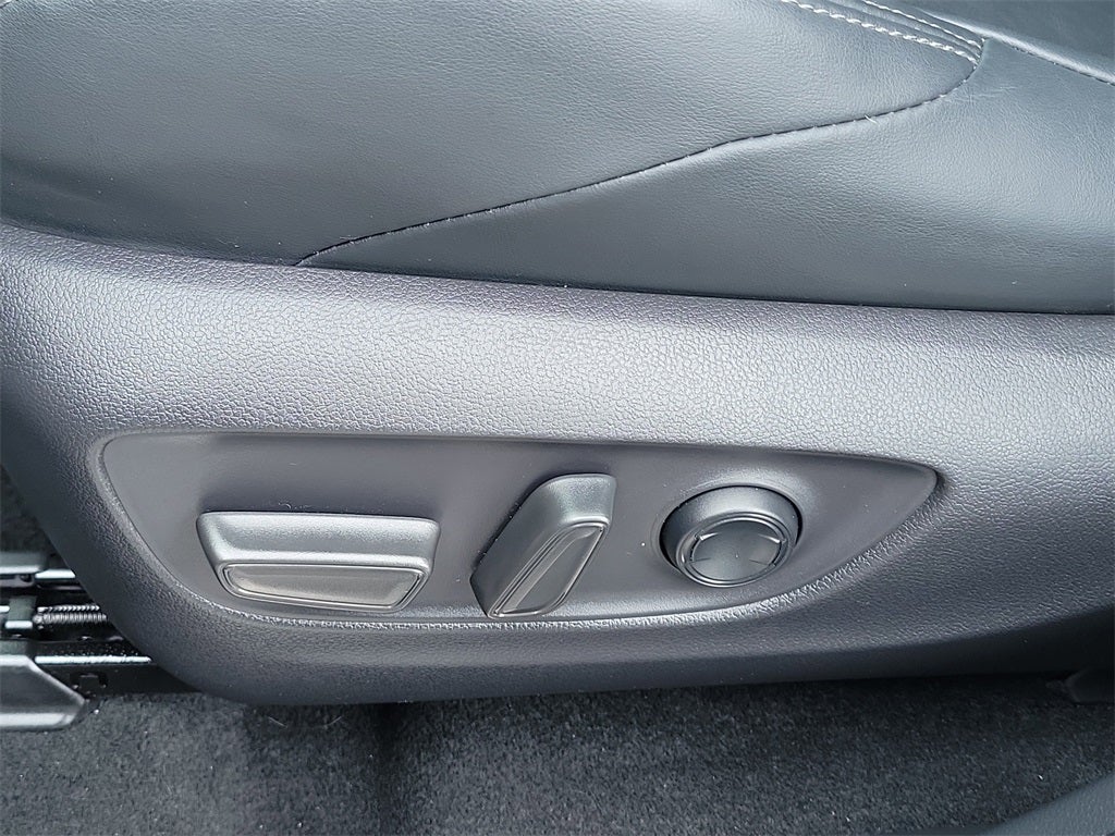 2023 Toyota Venza XLE