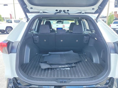 2023 Toyota RAV4 HYBRID SE