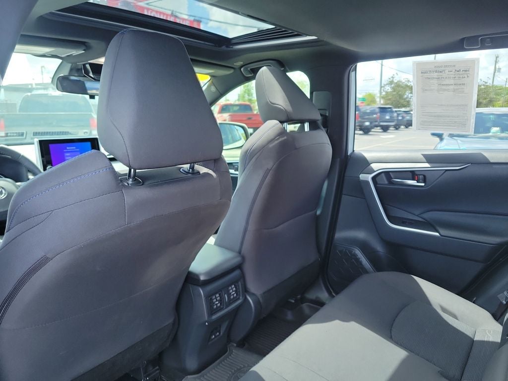 2023 Toyota RAV4 HYBRID SE