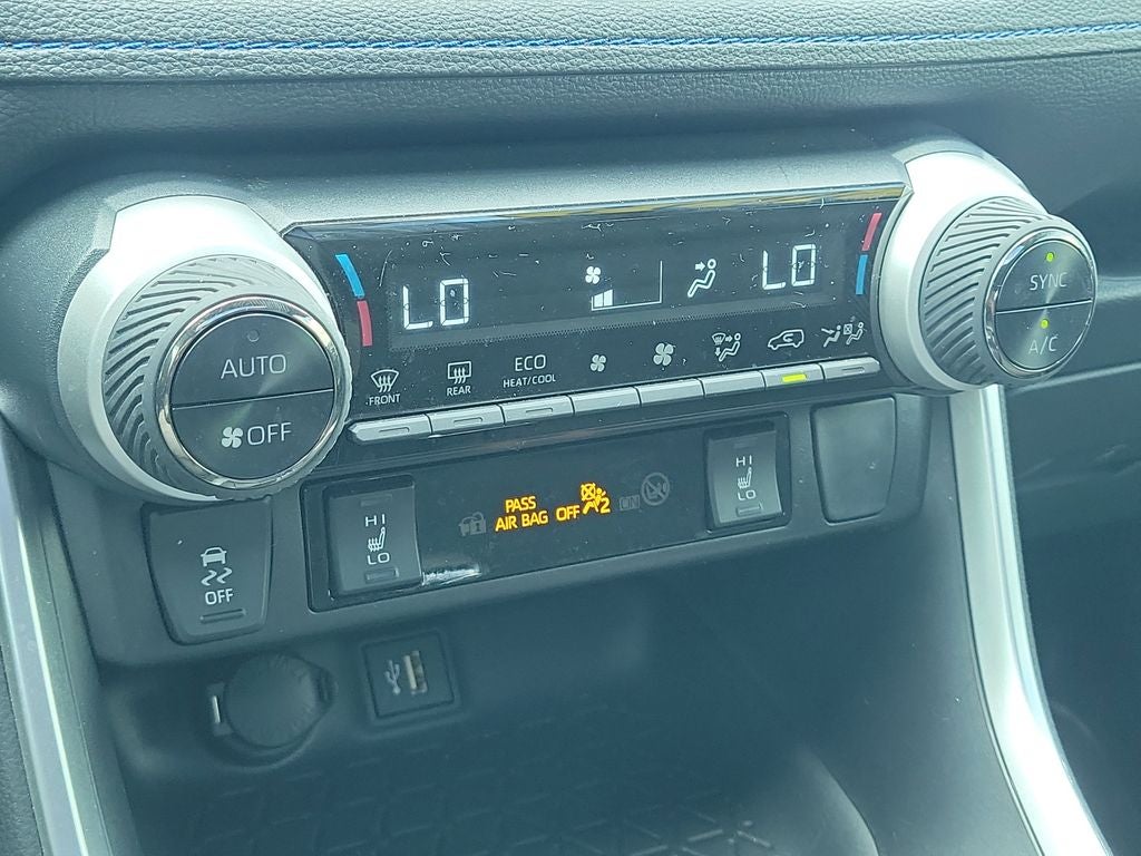 2023 Toyota RAV4 HYBRID SE