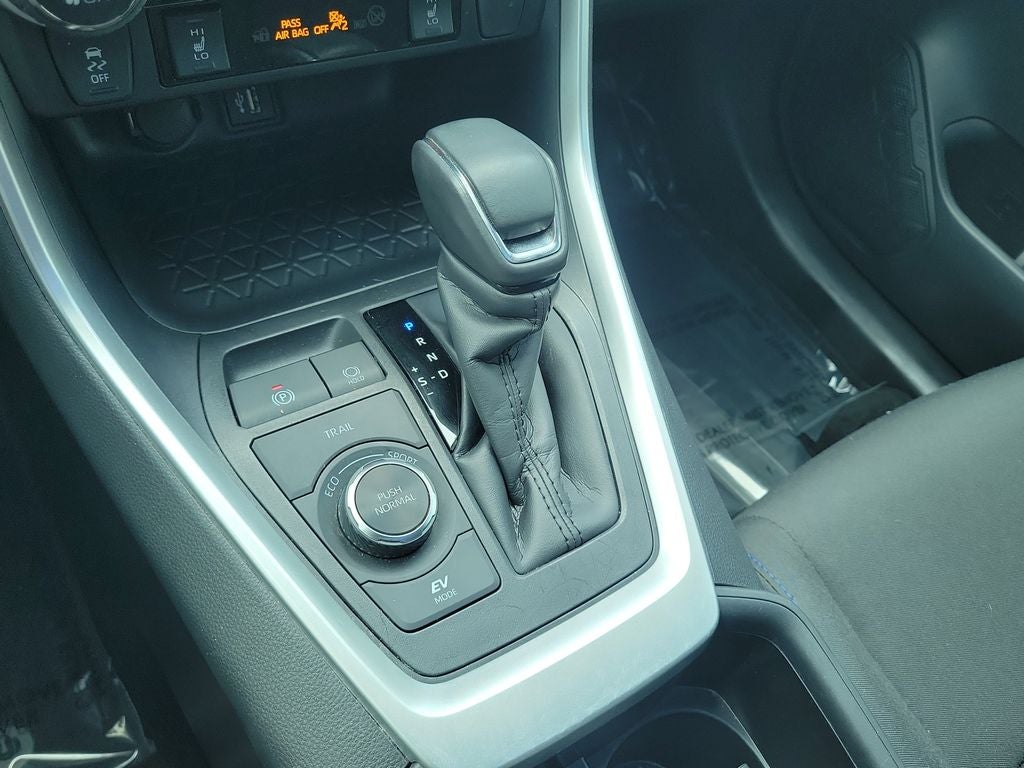 2023 Toyota RAV4 HYBRID SE