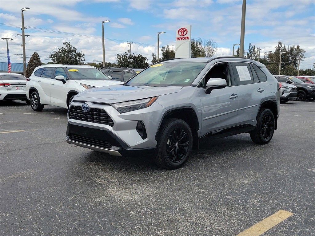 2023 Toyota RAV4 Hybrid SE