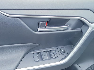 2023 Toyota RAV4 Hybrid SE