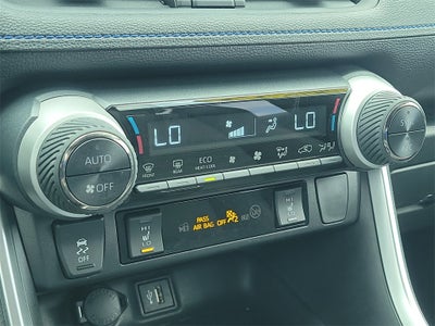 2023 Toyota RAV4 Hybrid SE