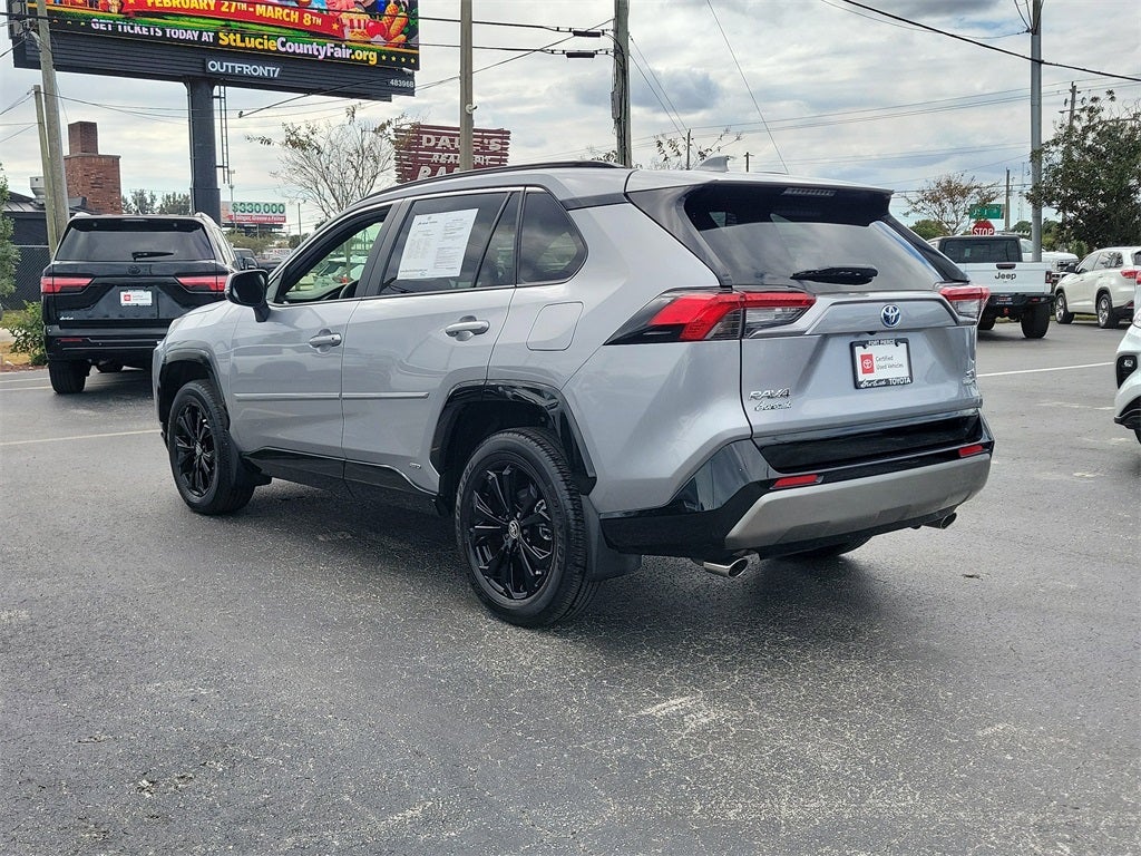 2023 Toyota RAV4 Hybrid SE