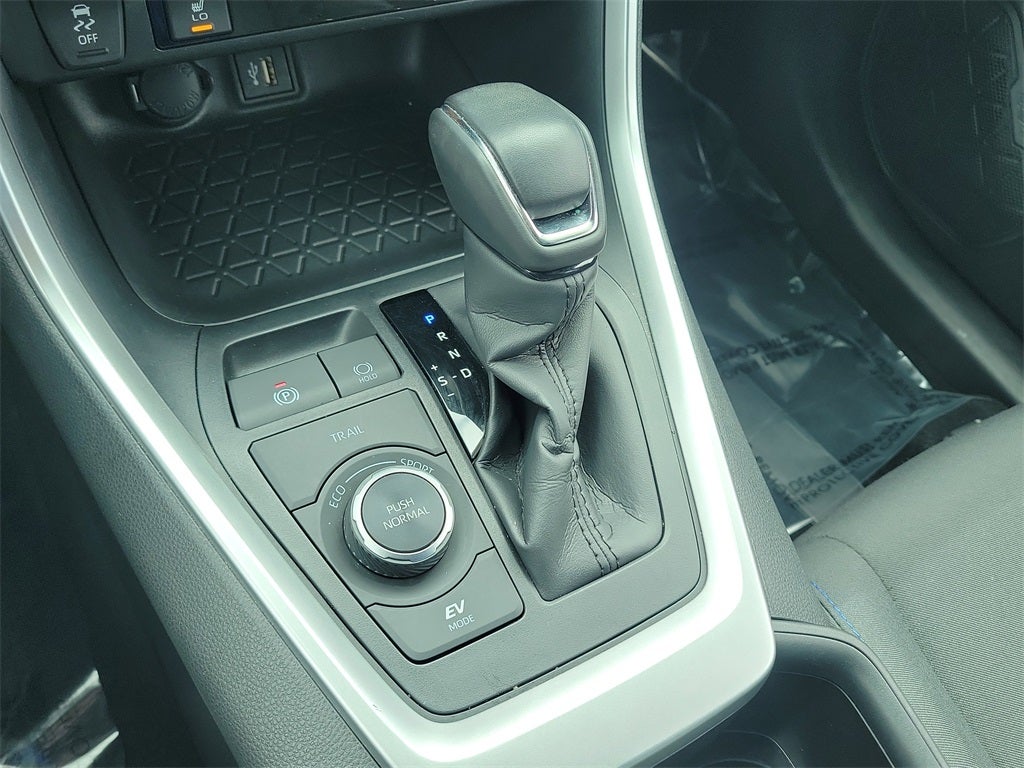 2023 Toyota RAV4 Hybrid SE