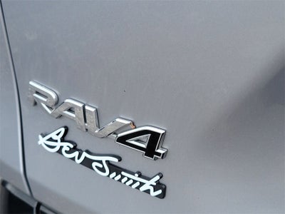 2023 Toyota RAV4 Hybrid SE