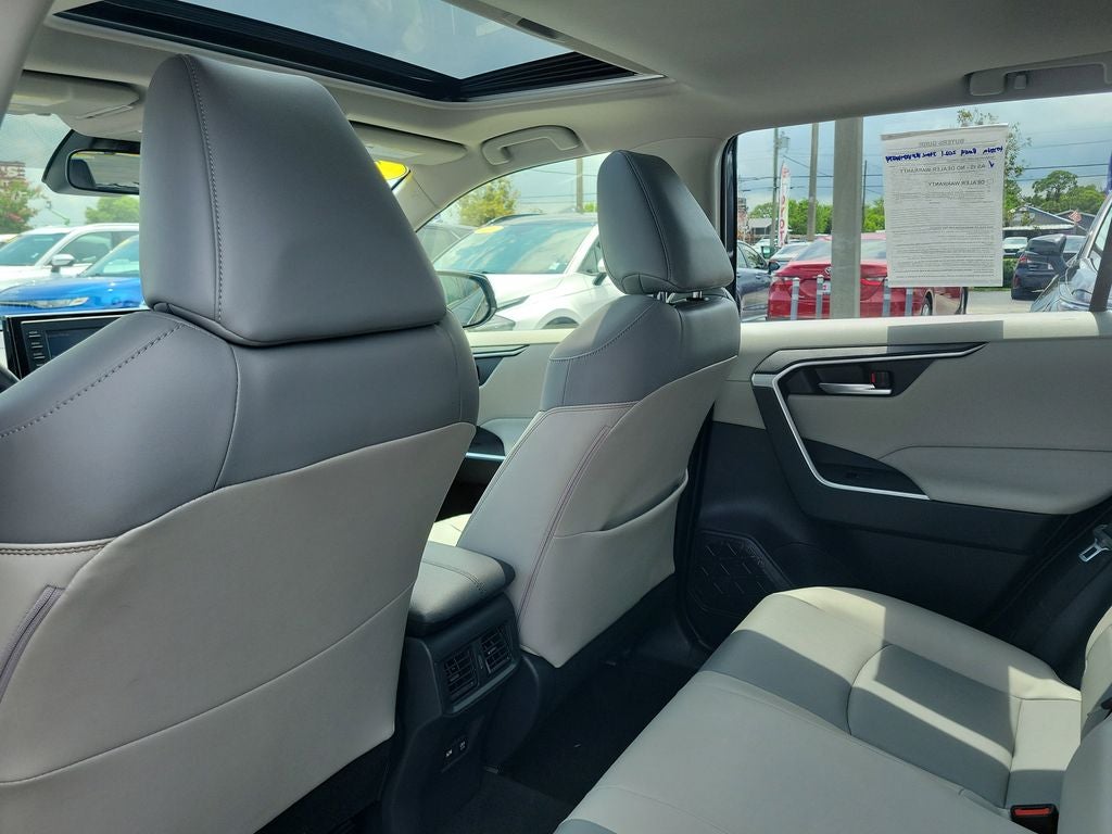 2021 Toyota RAV4 XLE Premium