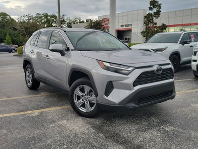 2025 Toyota RAV4 Hybrid LE