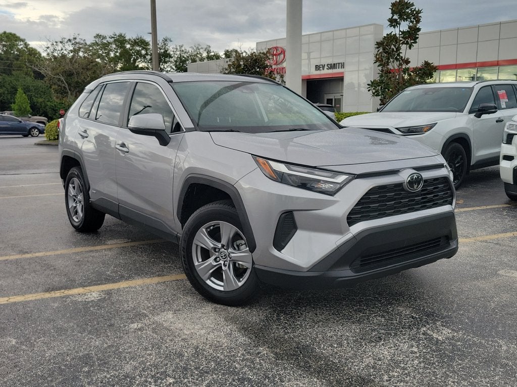 2025 Toyota RAV4 Hybrid LE