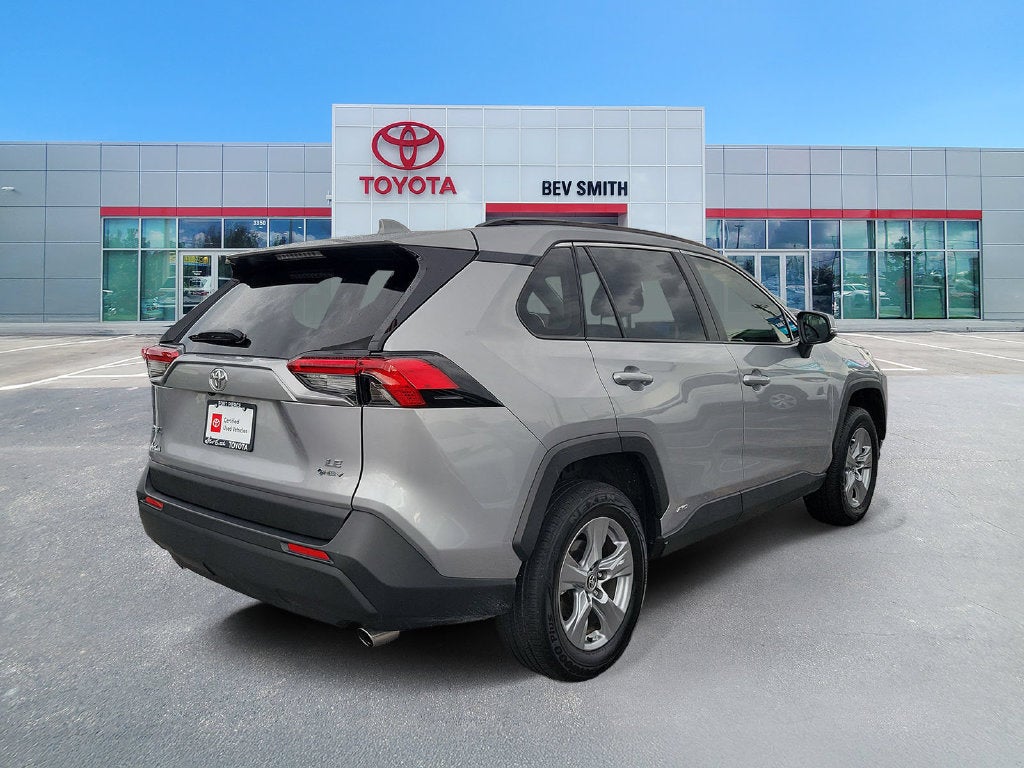 2025 Toyota RAV4 Hybrid LE