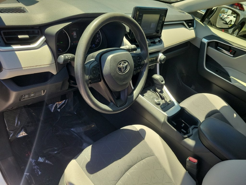 2022 Toyota RAV4 Hybrid XLE