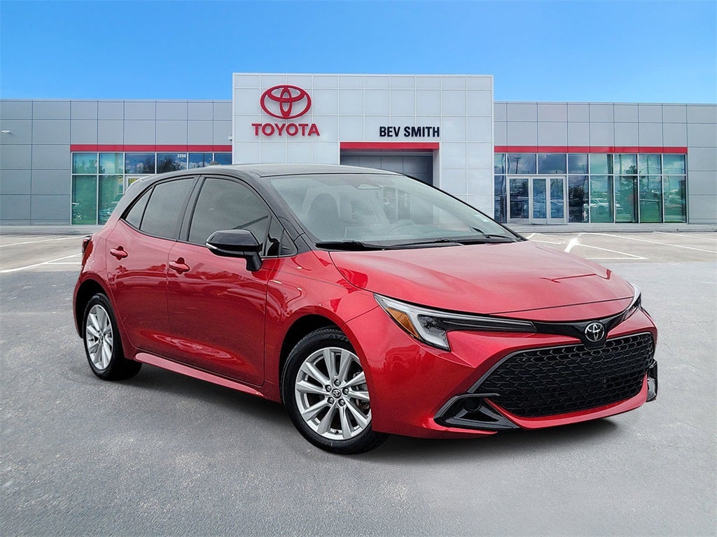 2024 Toyota Corolla Hatchback SE