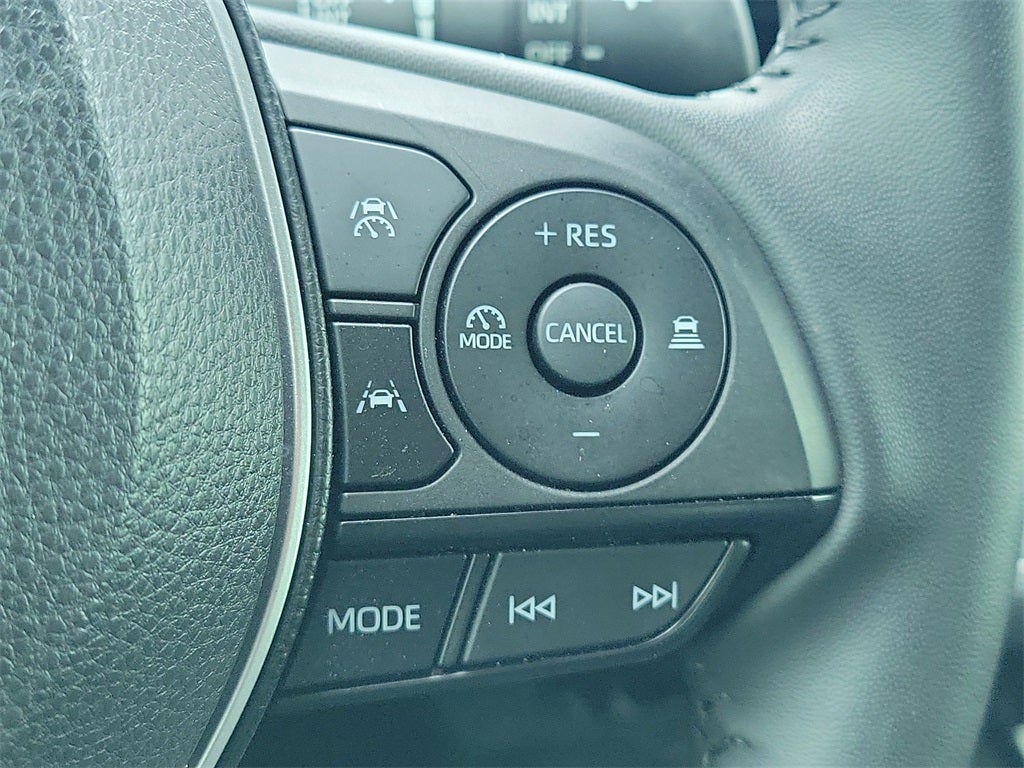 2024 Toyota Corolla Hatchback SE