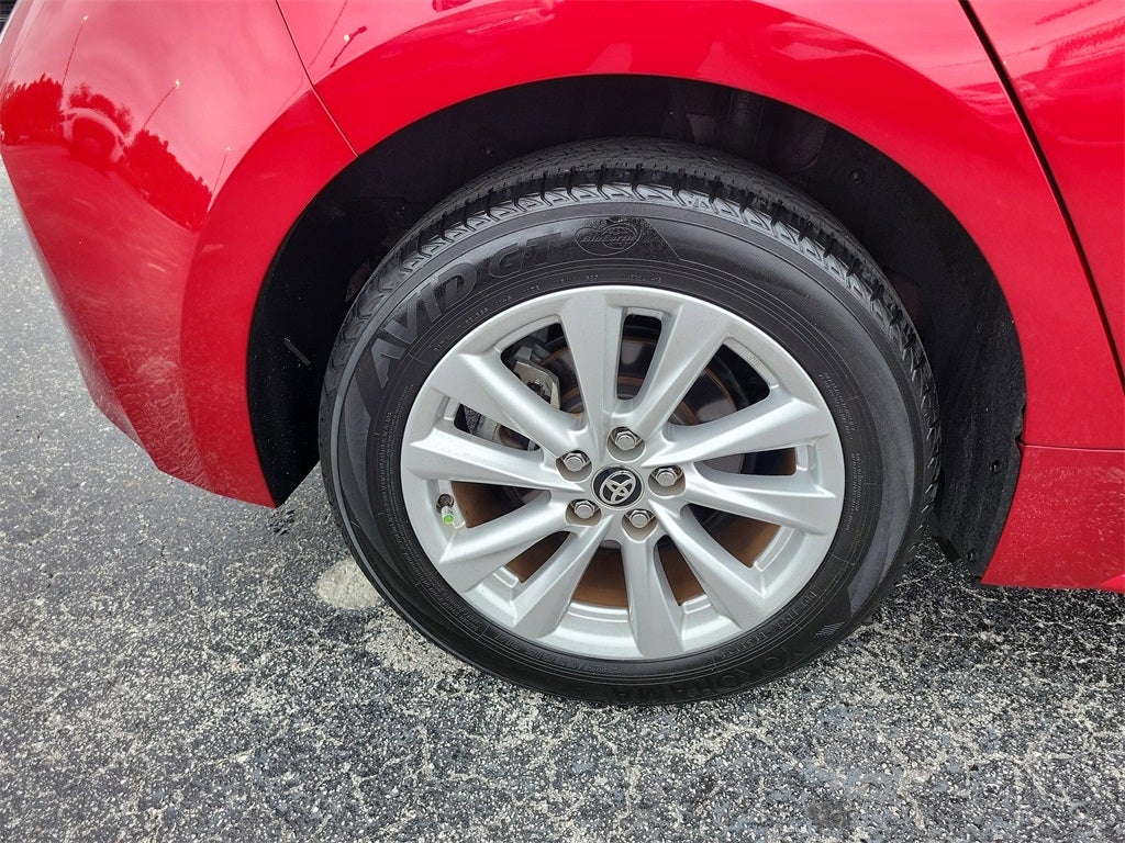 2024 Toyota Corolla Hatchback SE