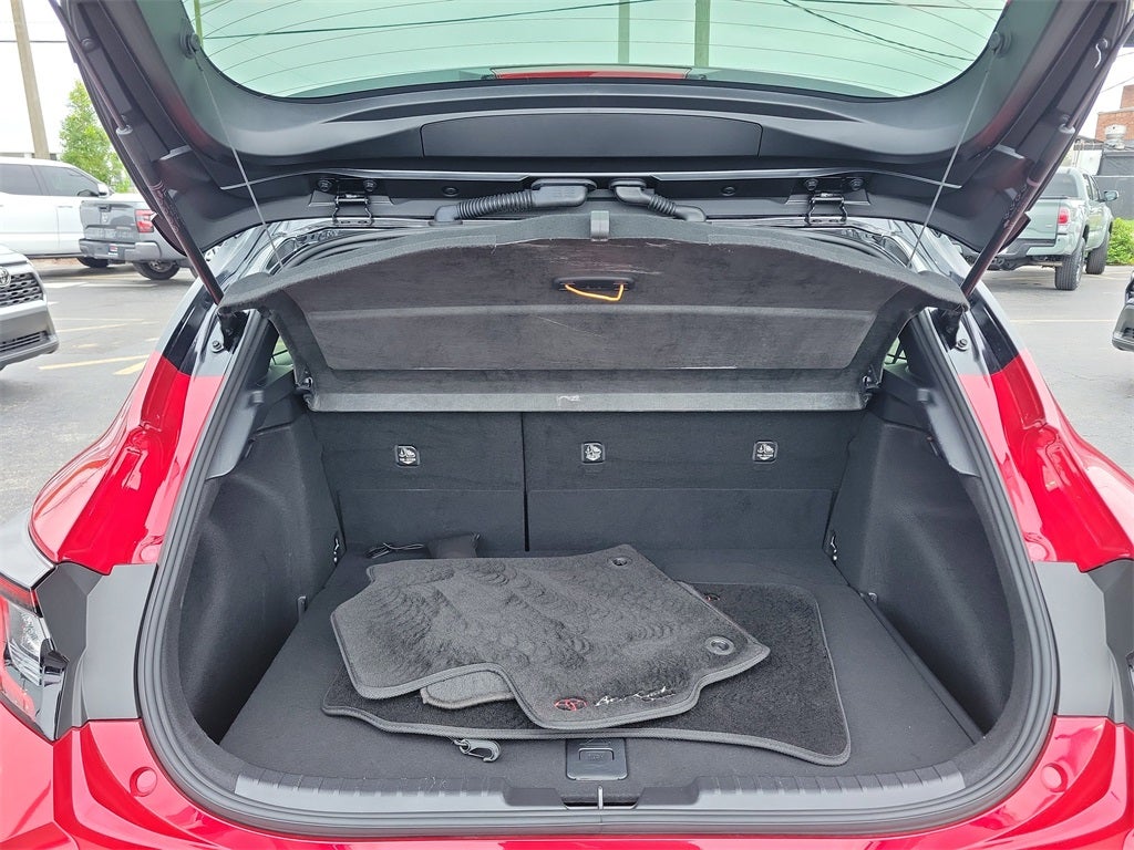 2024 Toyota Corolla Hatchback SE