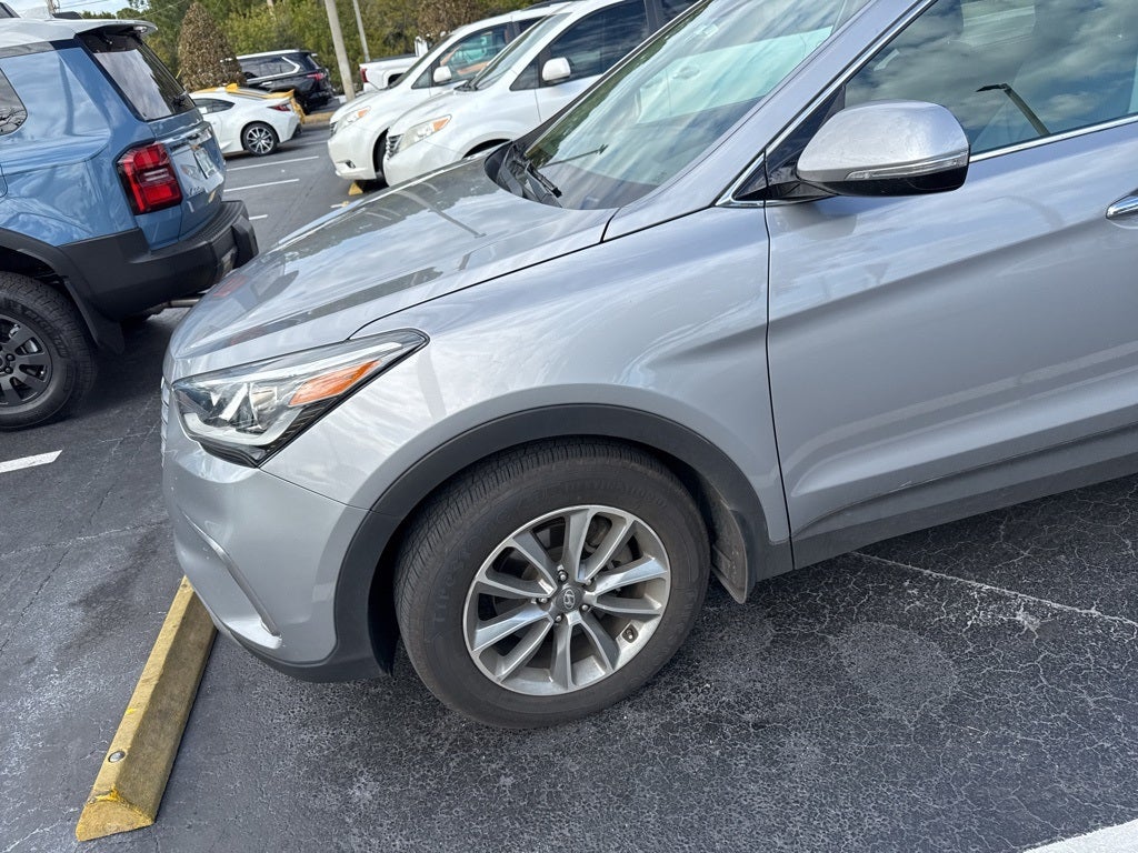 2018 Hyundai Santa Fe SE