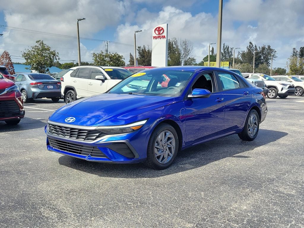 2024 Hyundai Elantra SEL