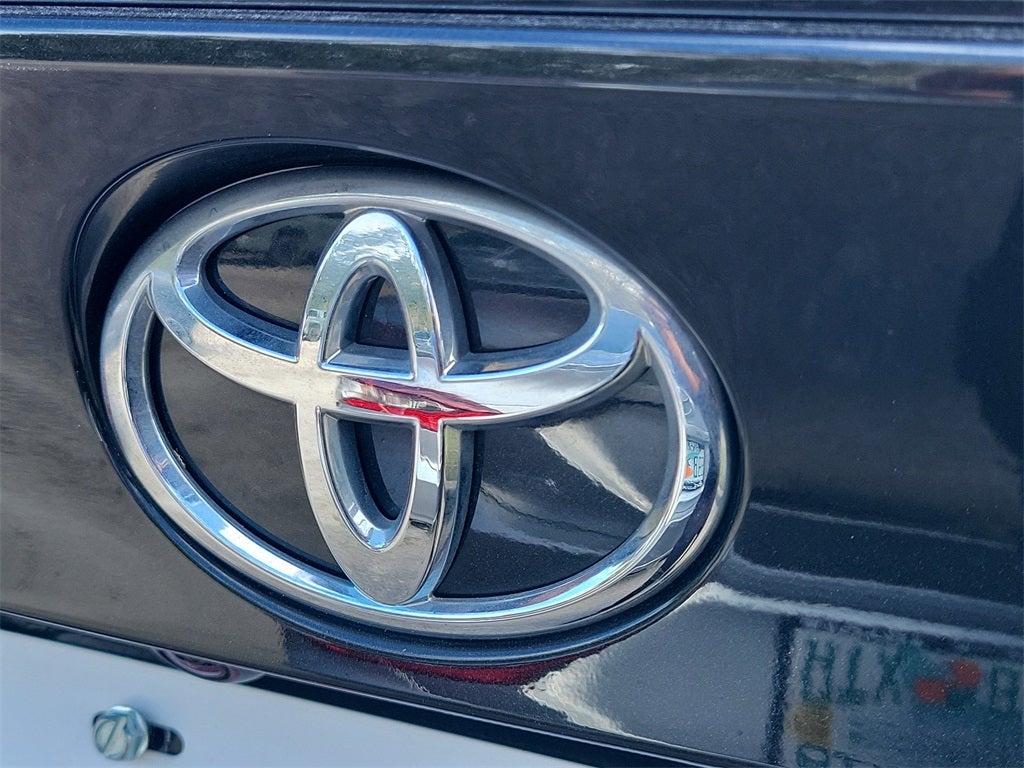 2021 Toyota C-HR XLE