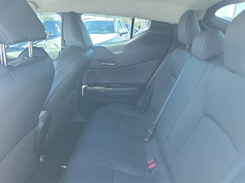 2022 Toyota C-HR XLE