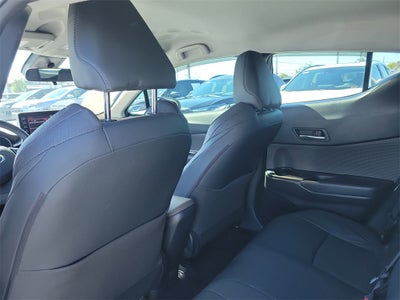 2022 Toyota C-HR XLE