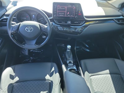 2022 Toyota C-HR XLE
