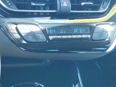 2022 Toyota C-HR XLE