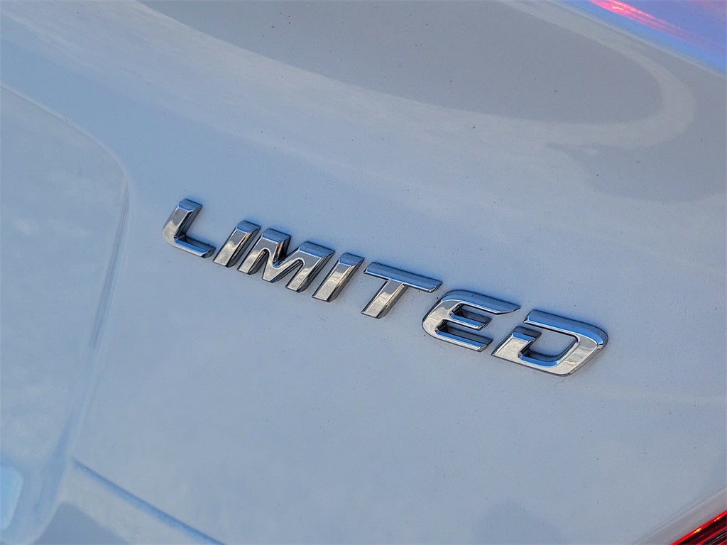 2022 Toyota C-HR XLE