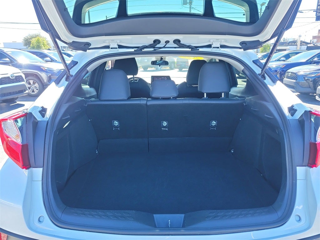 2022 Toyota C-HR XLE