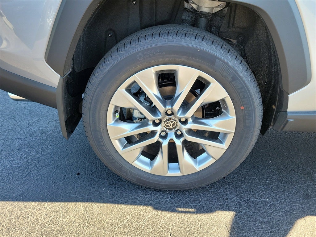 2025 Toyota RAV4 XLE Premium