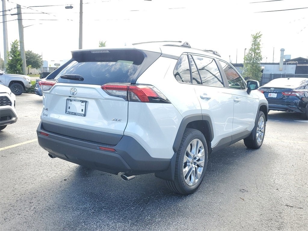 2025 Toyota RAV4 XLE Premium