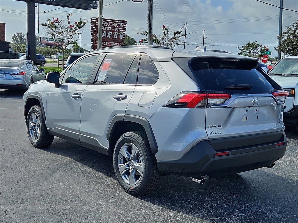 2025 Toyota RAV4 XLE