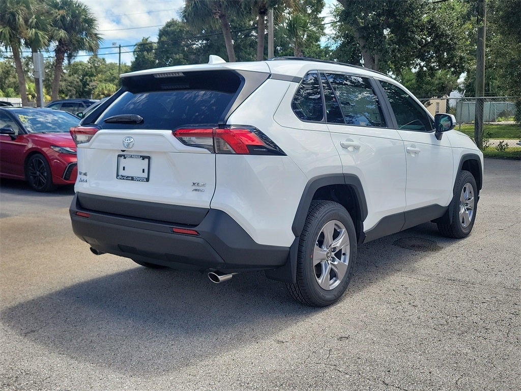 2025 Toyota RAV4 XLE