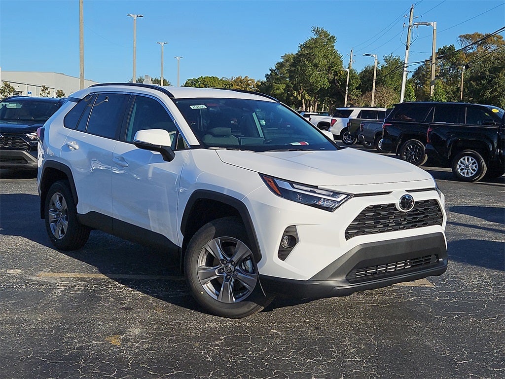 2025 Toyota RAV4 XLE